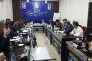 رئیس مرکز بهداشت دزفول در چهارمین جلسه شورای سلامت عنوان کرد: ۷۰ درصد از بار بیماری ها در جامعه را بیماری های غیرواگیر (قلبی عروقی، سرطان ها، دیابت، فشارخون، سکته های مغزی، آسم) در بر میگیرد.