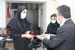 از کارکنان کلینیک های تخصصی تجلیل شد